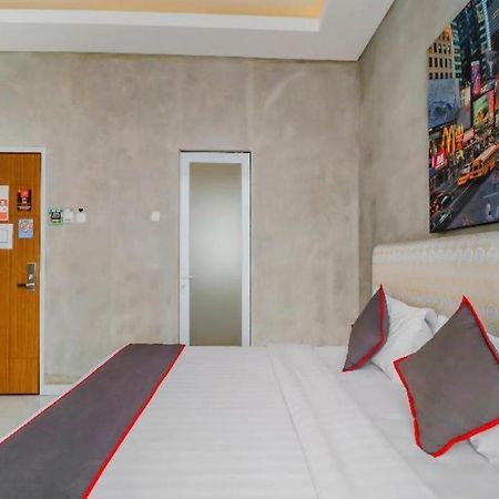 Hotel Collection O 31 The Batik Bed And Coffee Bandung Extérieur photo