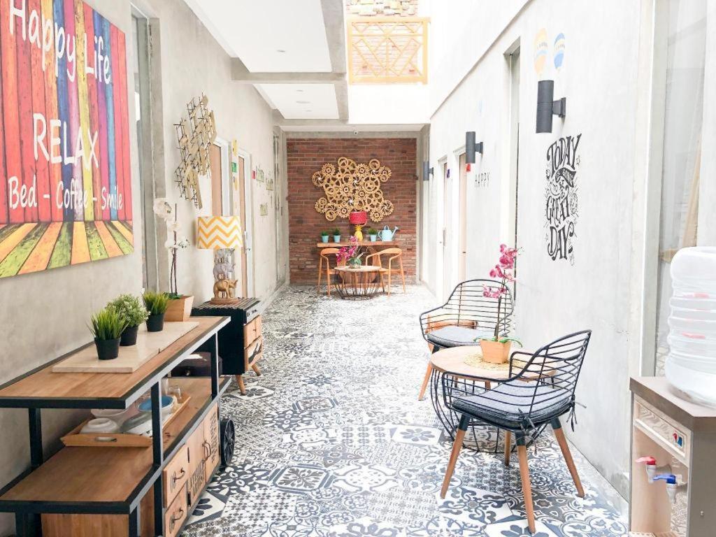 Hotel Collection O 31 The Batik Bed And Coffee Bandung Extérieur photo