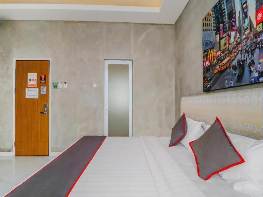 Hotel Collection O 31 The Batik Bed And Coffee Bandung Extérieur photo